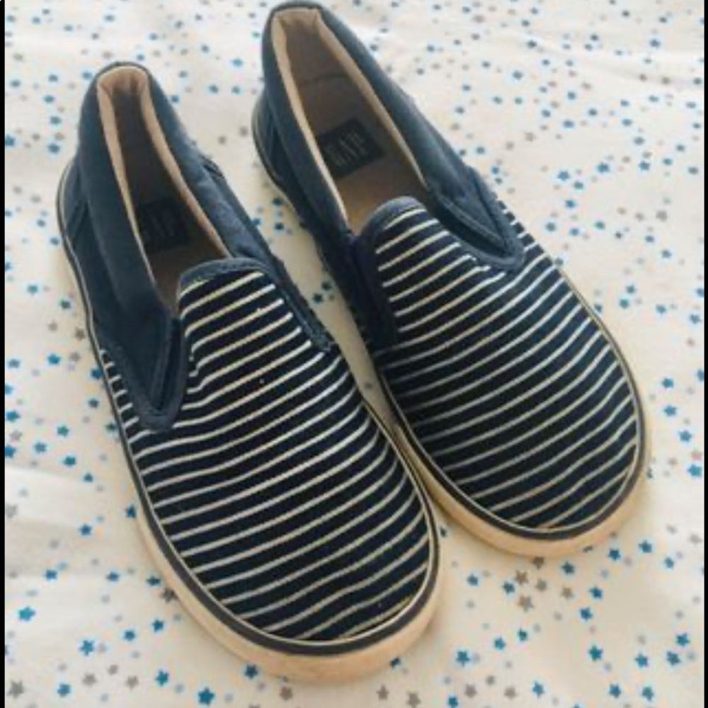 Boy’s Navy Tripe Sneaker